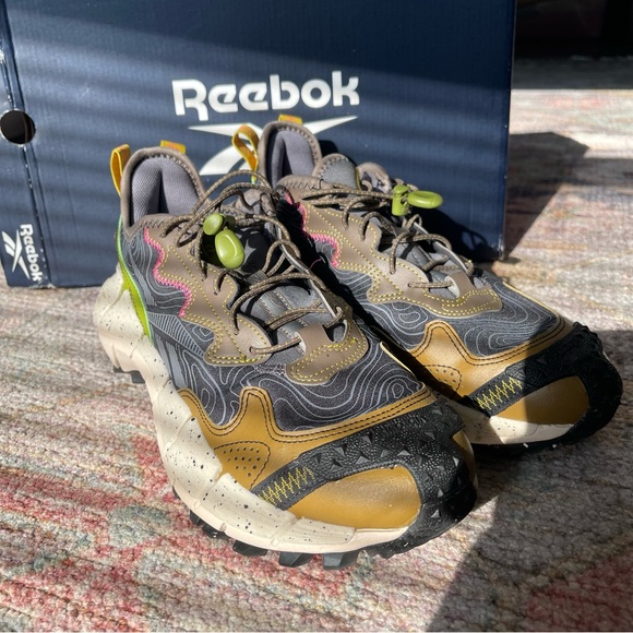 Reebok Sneakers - Picture 10 of 11